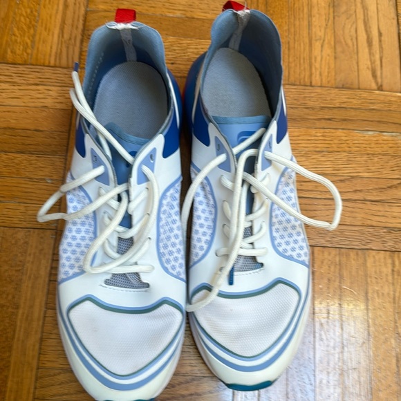 EUC FABLETICS White and Blue Athletic Workout Shoes - Picture 1 of 4